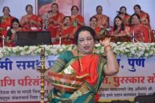 कथाकथन, अभिनय कौशल्य, यातून समाज प्रबोधनाचे भजन सादर करताना, कांचन लक्ष्मी महिला भजनी मंडळ पुणे - पालखी सोहळा 2025